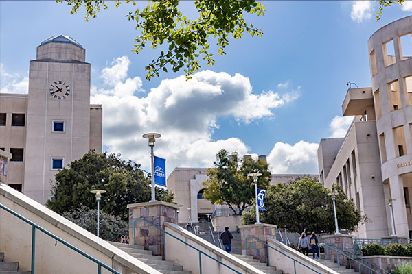 CSUSM campus
